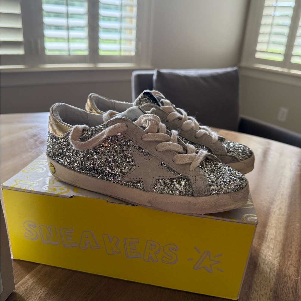 Golden Goose girls sneakers, size 32 (equivalent to approx size 1 or 1.5 girls)